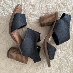 TOMS size 9 heel sandal